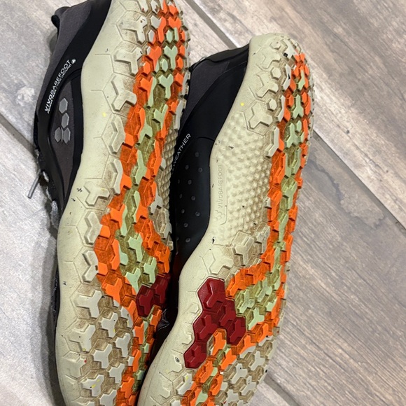 Vivo barefoot Black and Gray Men's Athletic Shoes - Picture 5 of 8